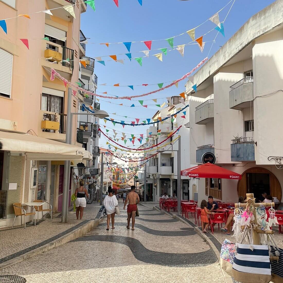 Cobbled streets of historic Armação de Pêra