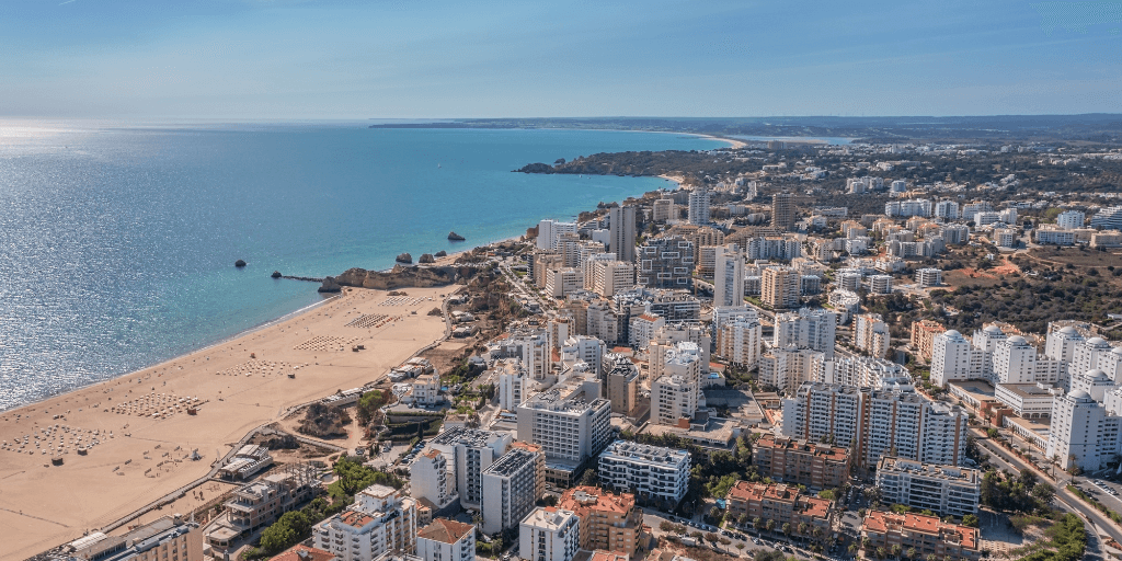 Private transfer path from Faro Airport to Portimão Praia da Rocha