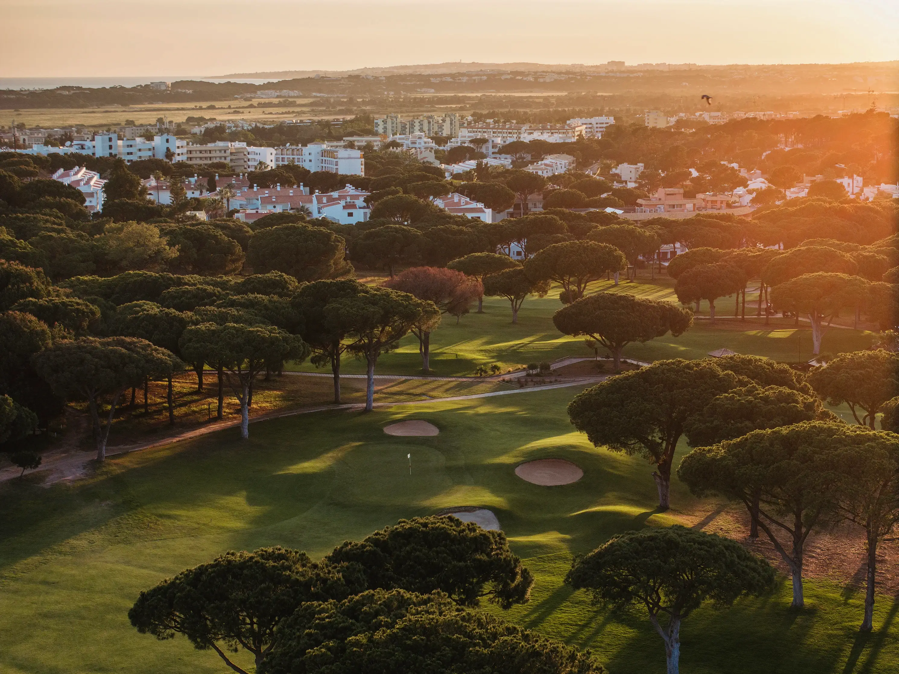 Pinhal golf area in Vilamoura with villas and fairways
